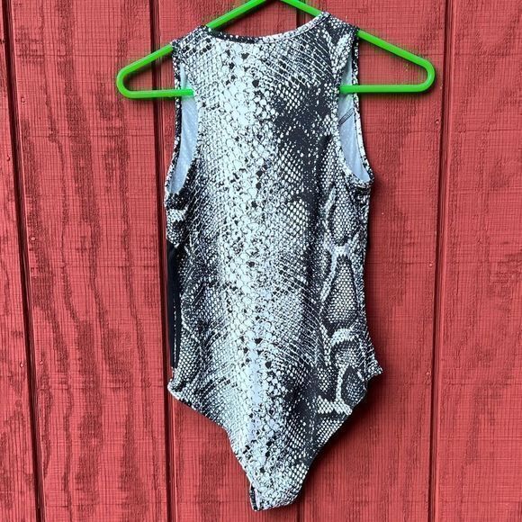 NWT Peach California Love Black Snake Print Fringe Bodysuit Medium - Picture 7 of 9